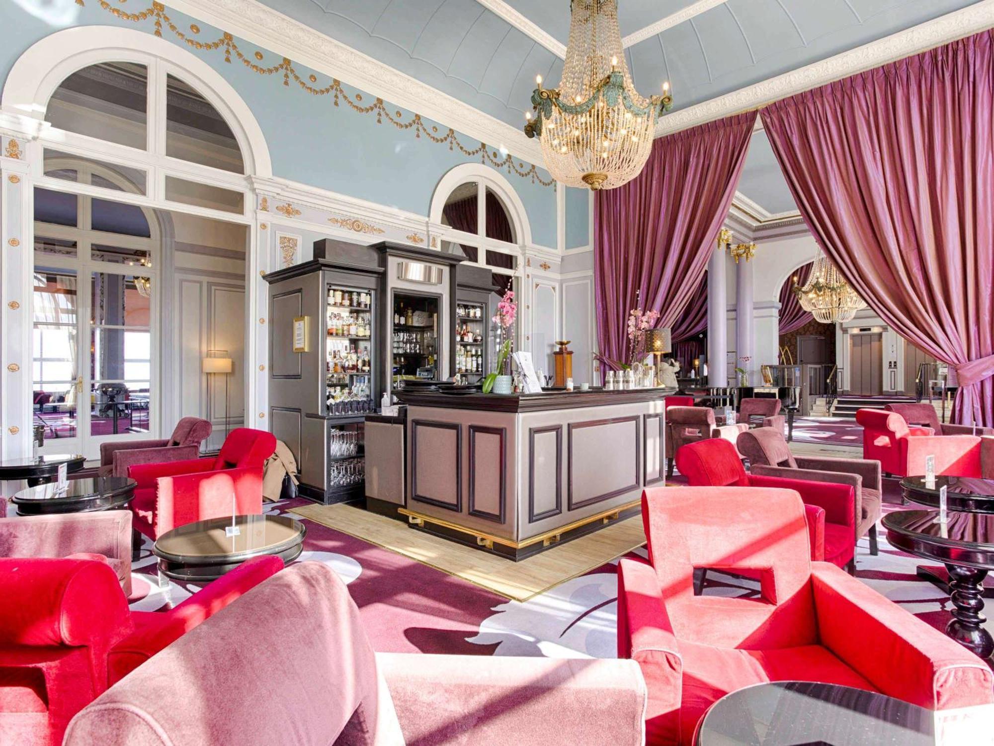 Le Grand Hotel De Cabourg - Mgallery Collection Exterior foto